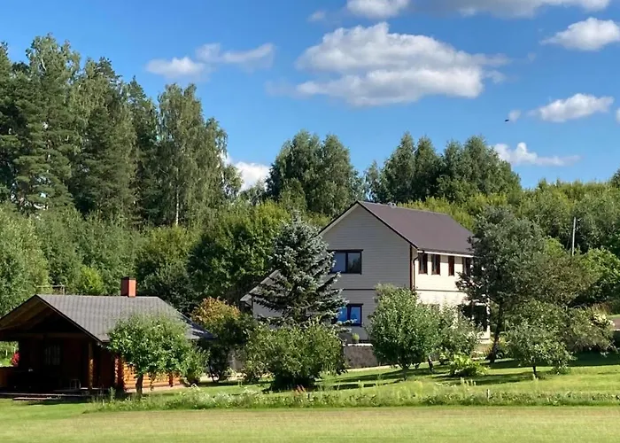 Anni Puhkebaas Meeliku